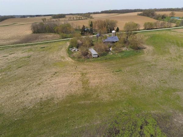 7126 Bohnhoff Road, Brodhead, WI 53520