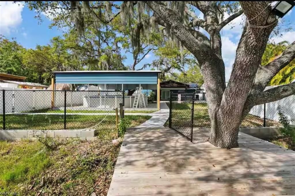 10825 Twin Palms Ranch Rd, Gibsonton, FL 33534 Photo