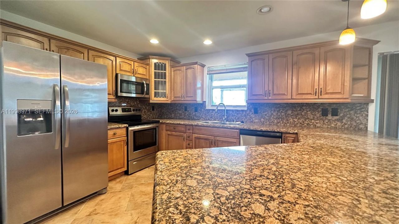 1141 Scarborough Dr , Davie, FL 33324 Photo