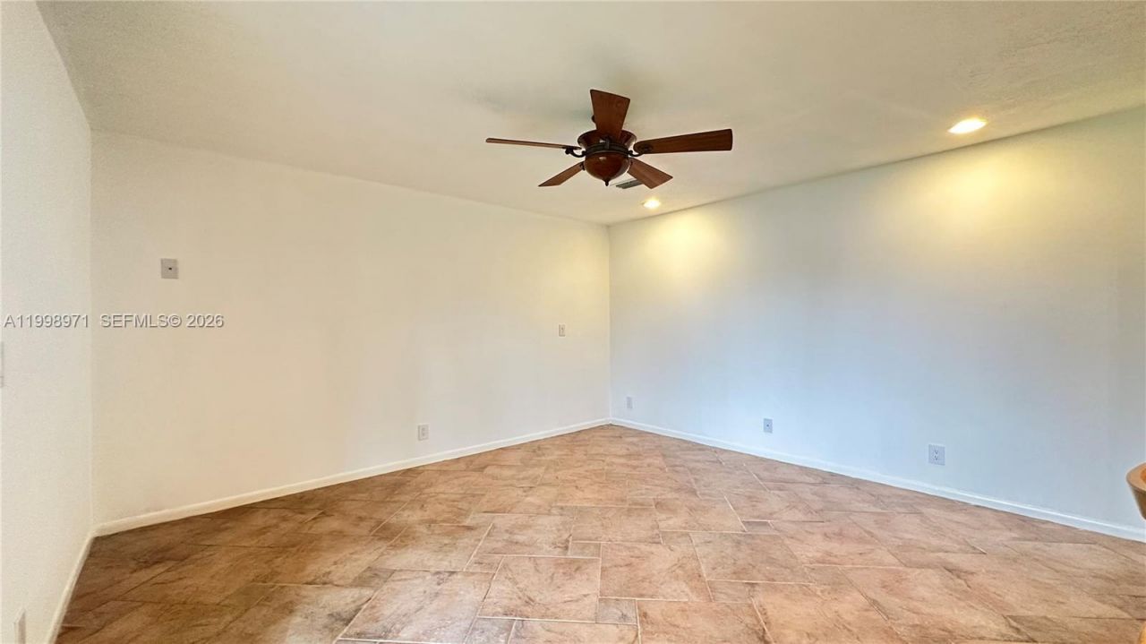 1141 Scarborough Dr , Davie, FL 33324 Photo