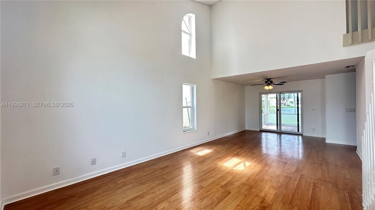 1141 Scarborough Dr , Davie, FL 33324 Photo