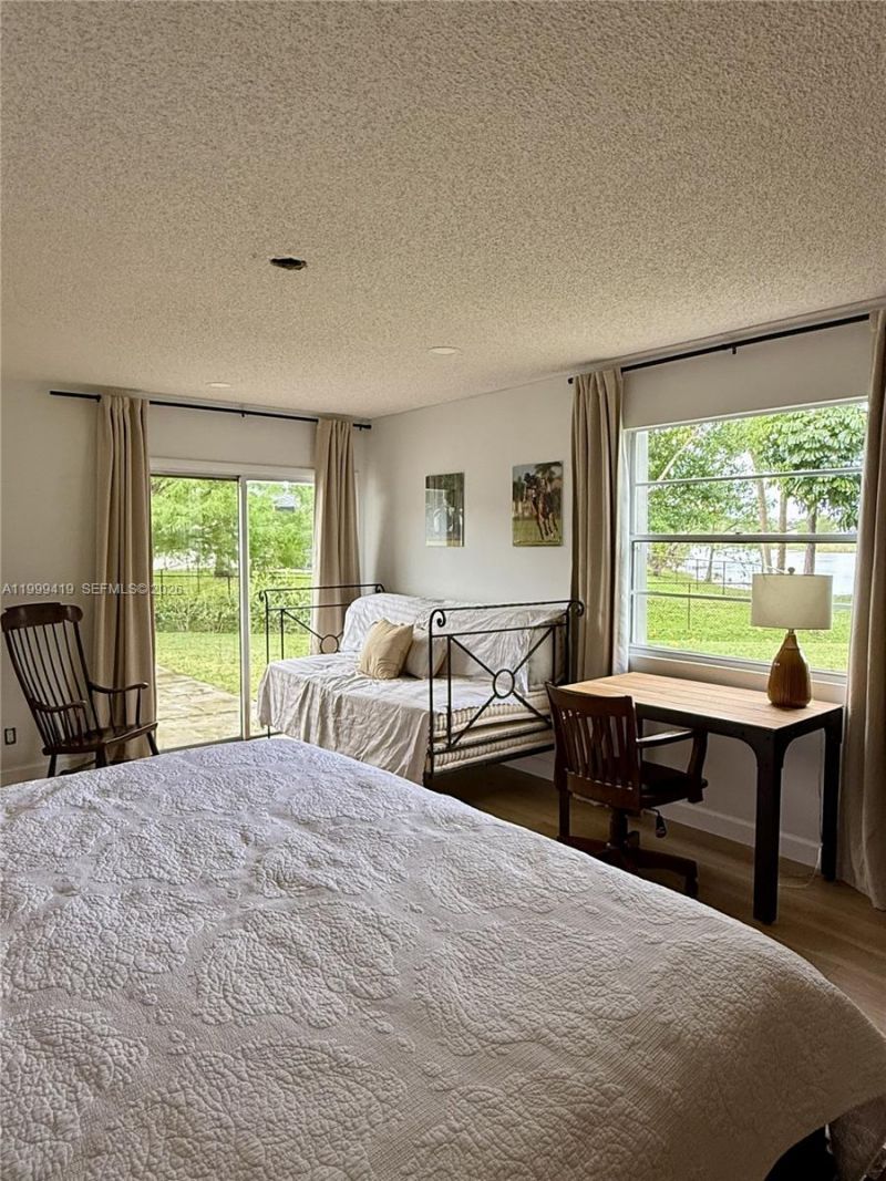 625 Whippoorwill Ter, Unit #, West Palm Beach, FL 33411 Photo