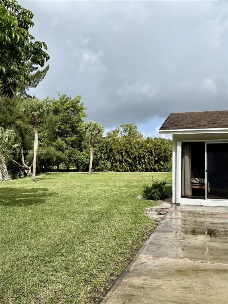 625 Whippoorwill Ter, Unit #, West Palm Beach, FL 33411 Photo