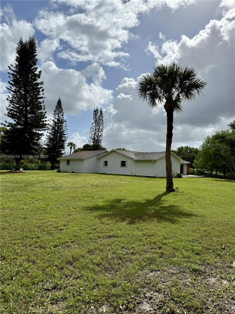 625 Whippoorwill Ter, Unit #, West Palm Beach, FL 33411 Photo