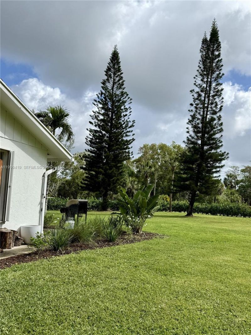 625 Whippoorwill Ter, Unit #, West Palm Beach, FL 33411 Photo