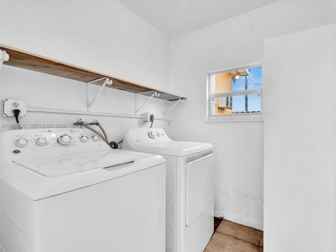 10 SW 72nd Ave, Miami, FL 33144 Photo