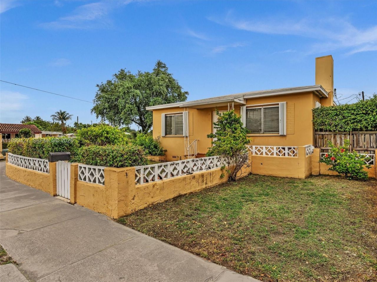 10 SW 72nd Ave, Miami, FL 33144 Photo