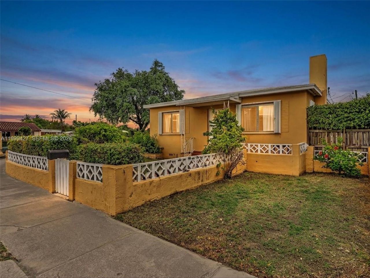 10 SW 72nd Ave, Miami, FL 33144 Photo