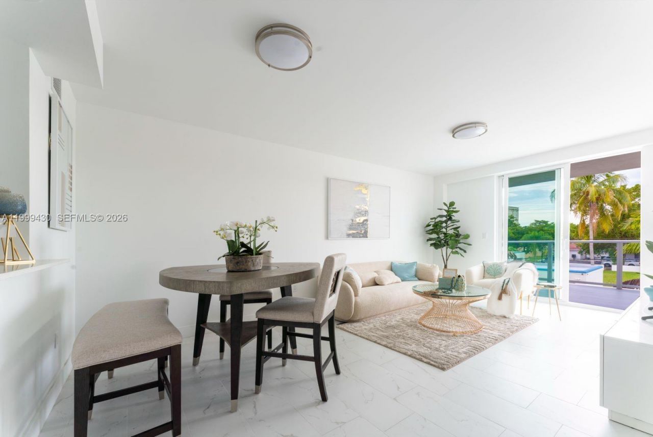 1850 Monroe St, Unit 306, Hollywood, FL 33020 Photo