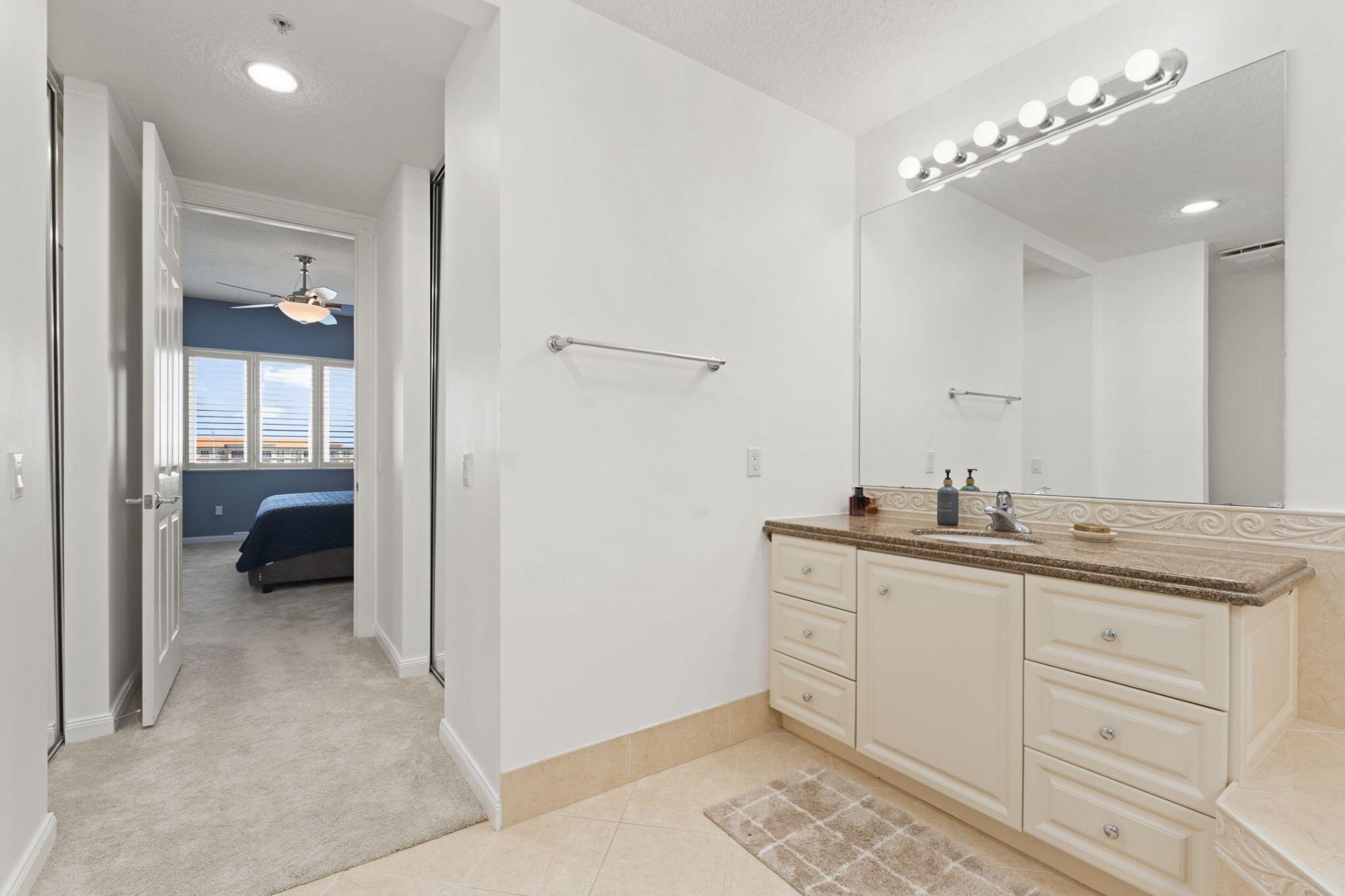 13 Harbour Isle Drive W, Unit Ph2, Fort Pierce, FL 34949 Photo