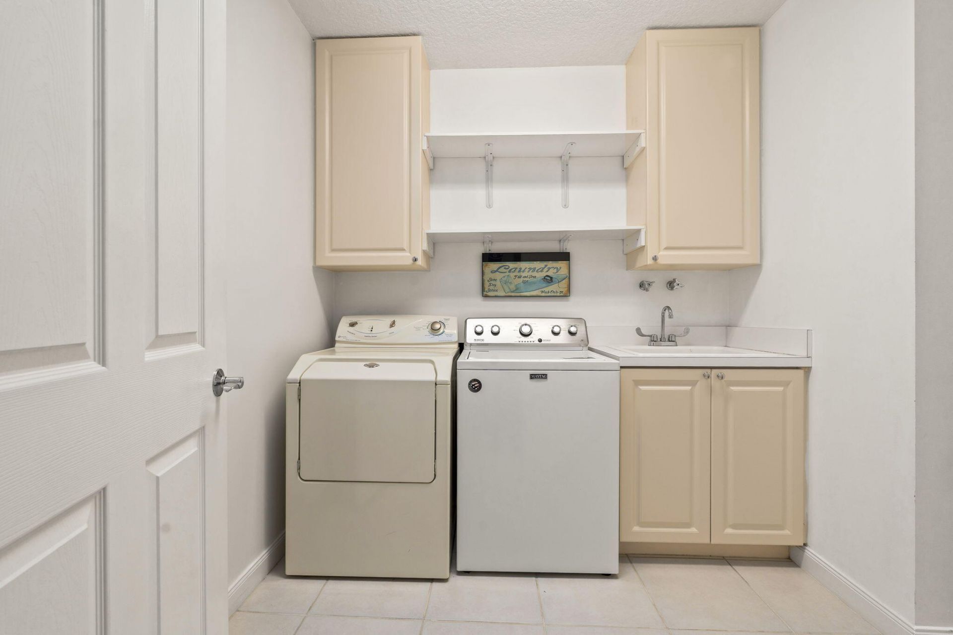 13 Harbour Isle Drive W, Unit Ph2, Fort Pierce, FL 34949 Photo