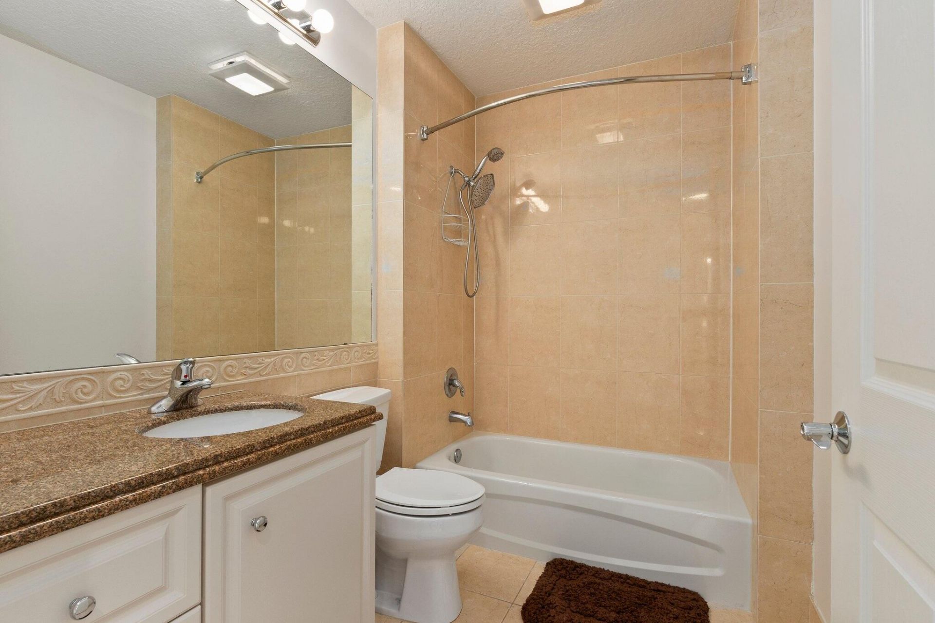 13 Harbour Isle Drive W, Unit Ph2, Fort Pierce, FL 34949 Photo