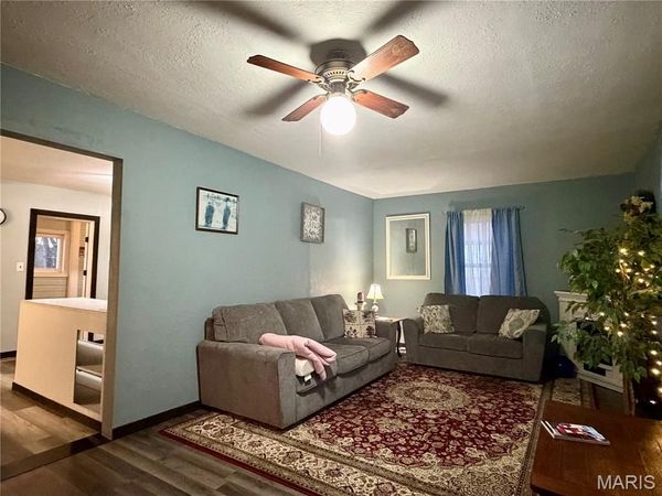 28 Greenwood Drive , Lebanon, MO 65536