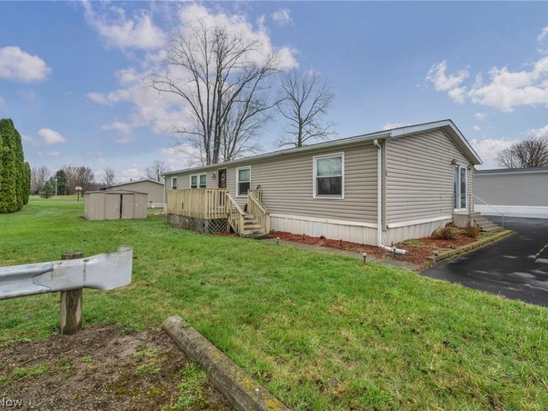 863 Peru Olena Road E, Unit 23, Norwalk, OH 44857 Photo 3