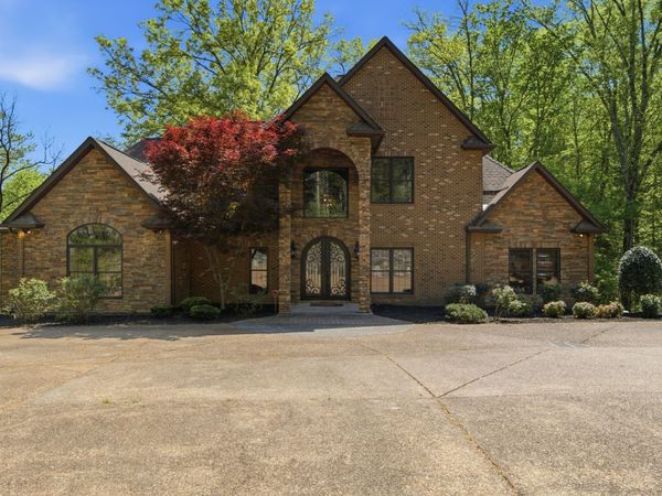 1605 Puryears Bend Rd, Hartsville, TN 37074