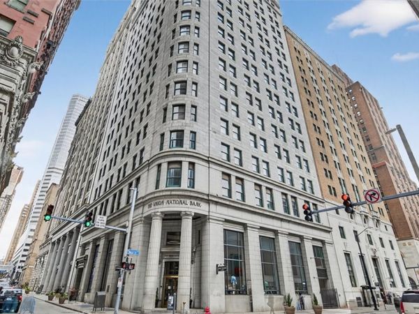 306 4th Avenue, Unit 1401, Pittsburgh, PA 15222