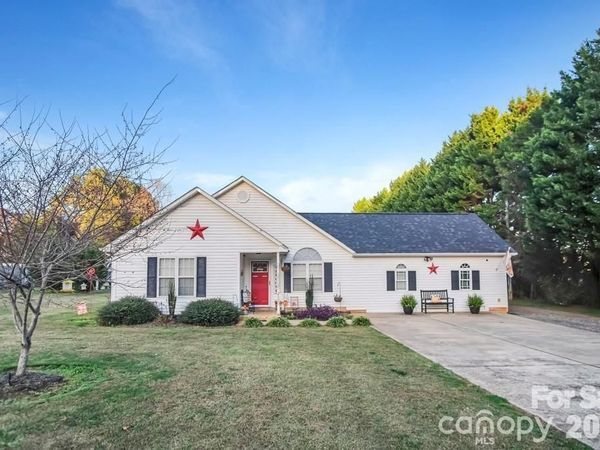 2120 Tryon Courthouse Road , Bessemer City, NC 28016