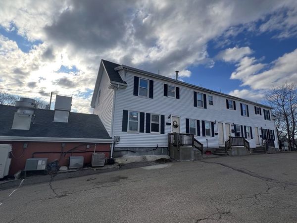 374-378 Union Street, Unit 1, Franklin, MA 02038