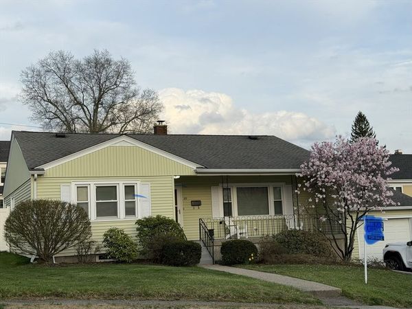 89 Westview, Worcester, MA 01602