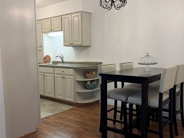 1900 50th Street, Unit 9, Des Moines, IA 50310