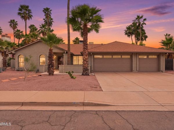 319 E HACKAMORE Street, Mesa, AZ 85201