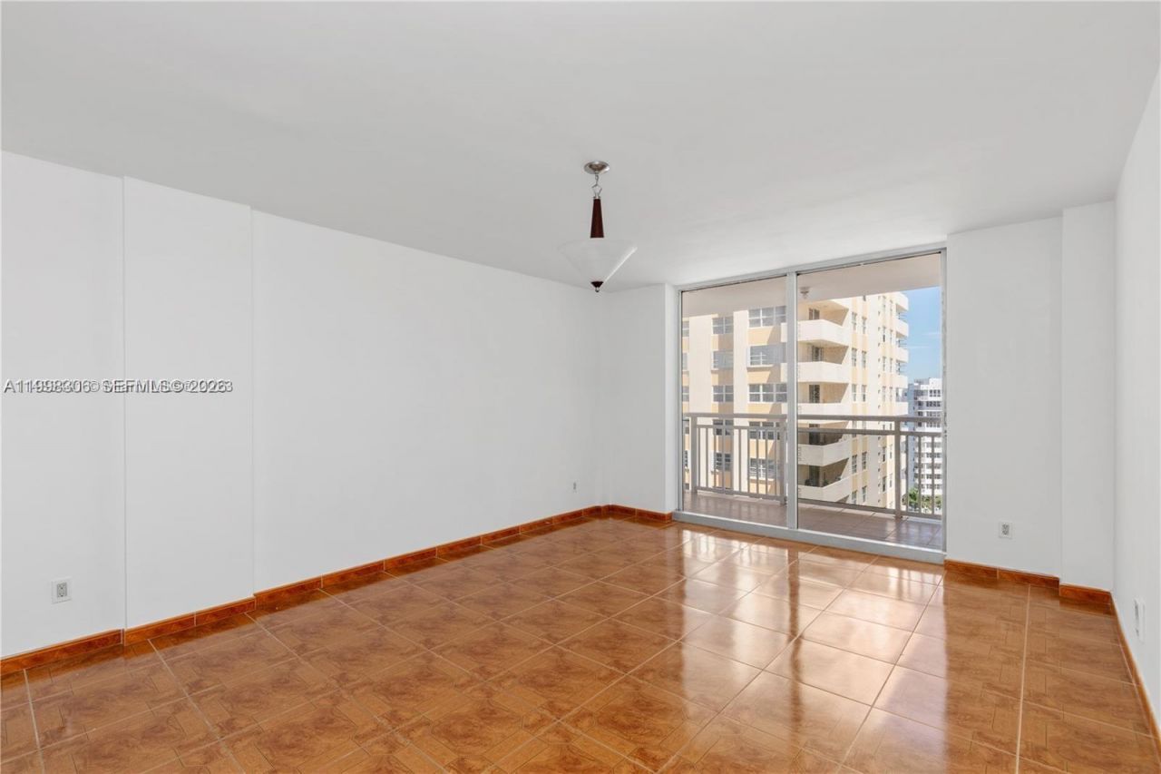 1849 S Ocean Dr, Unit 1103, Hallandale Beach, FL 33009 Photo