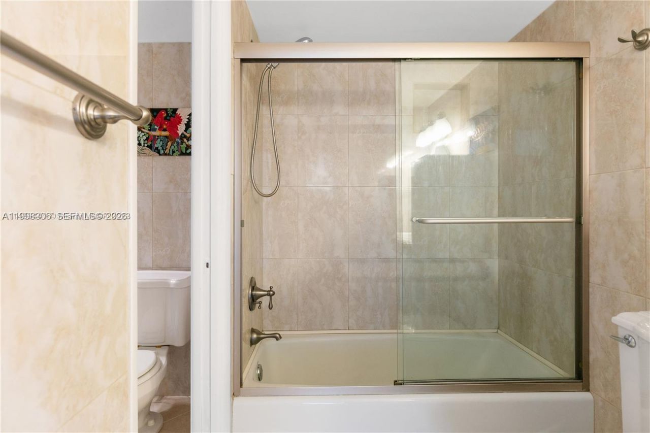 1849 S Ocean Dr, Unit 1103, Hallandale Beach, FL 33009 Photo