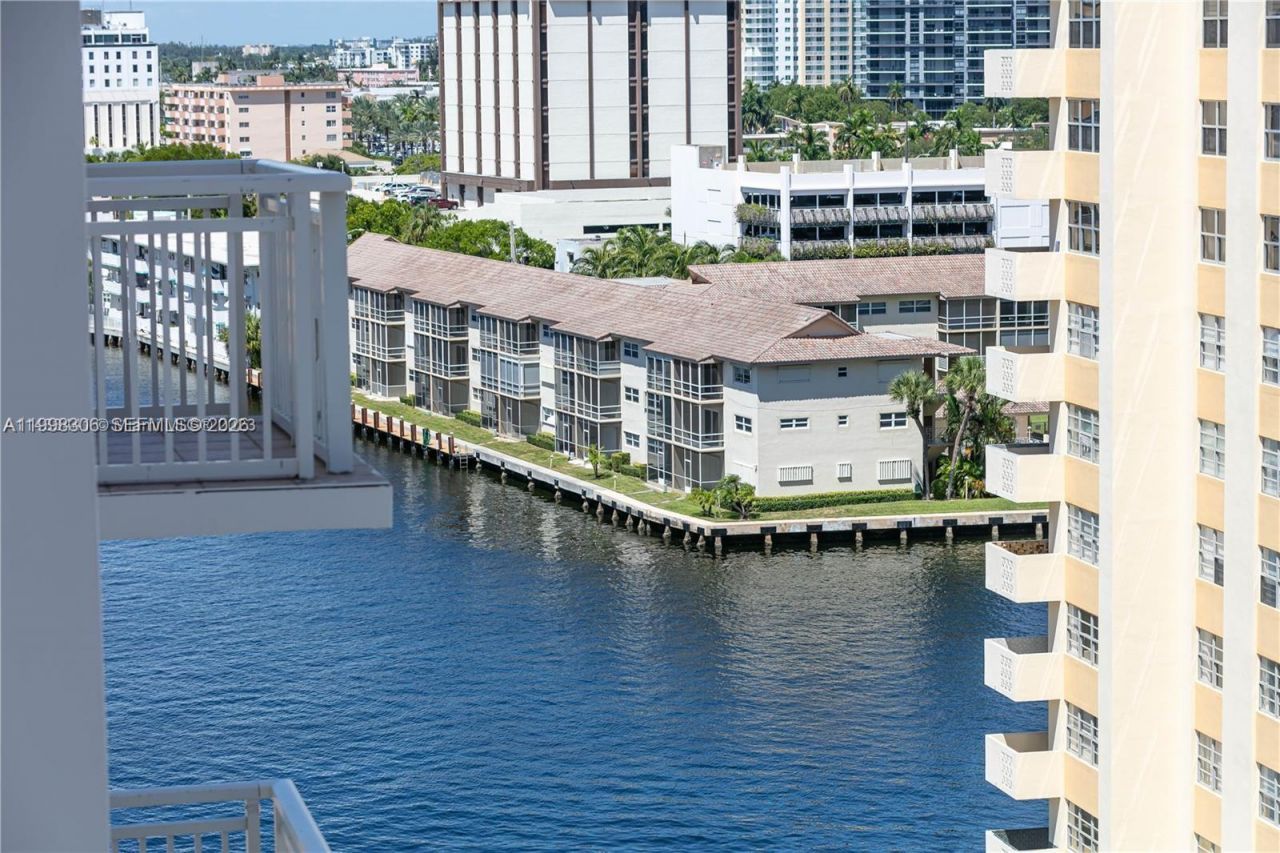 1849 S Ocean Dr, Unit 1103, Hallandale Beach, FL 33009 Photo