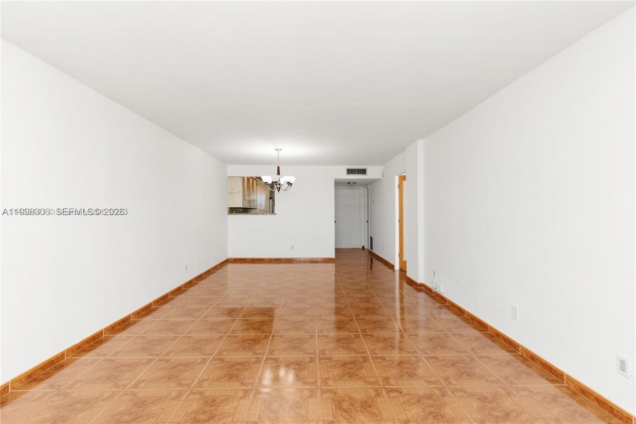 1849 S Ocean Dr, Unit 1103, Hallandale Beach, FL 33009 Photo