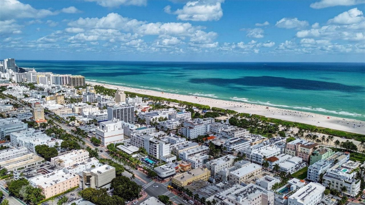 635 8th St, Unit 205, Miami Beach, FL 33139 Photo