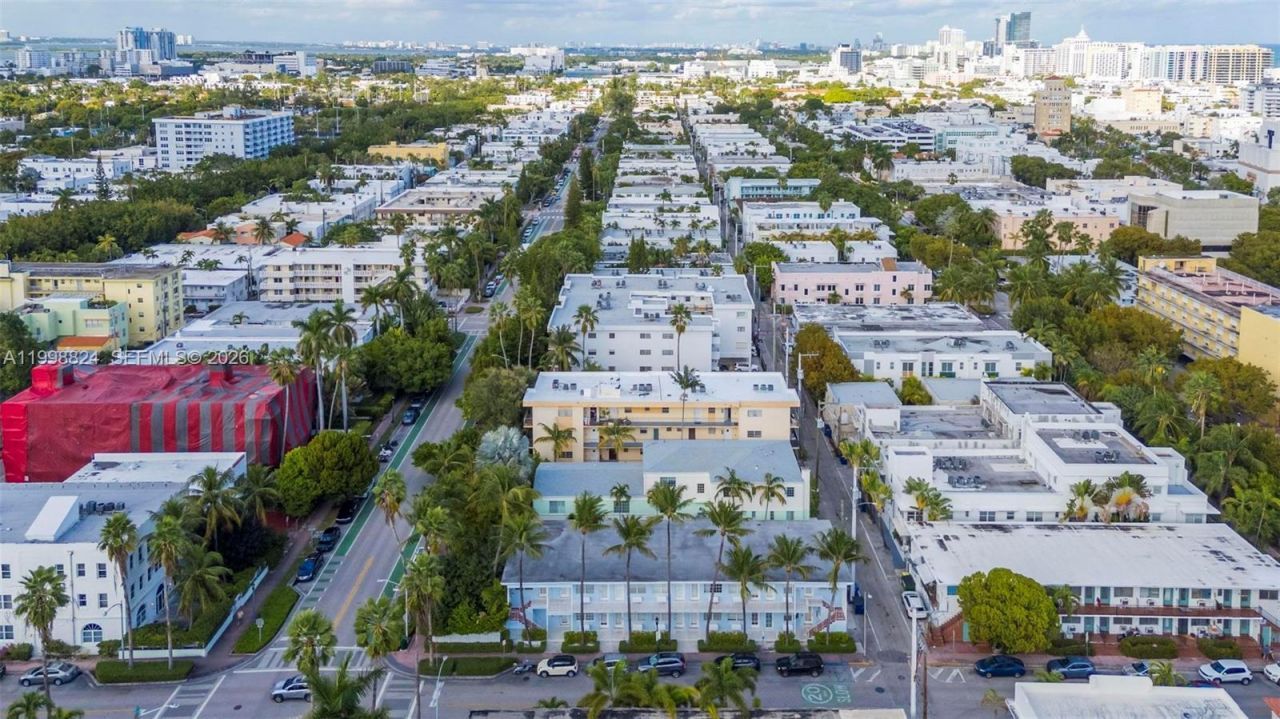 635 8th St, Unit 205, Miami Beach, FL 33139 Photo