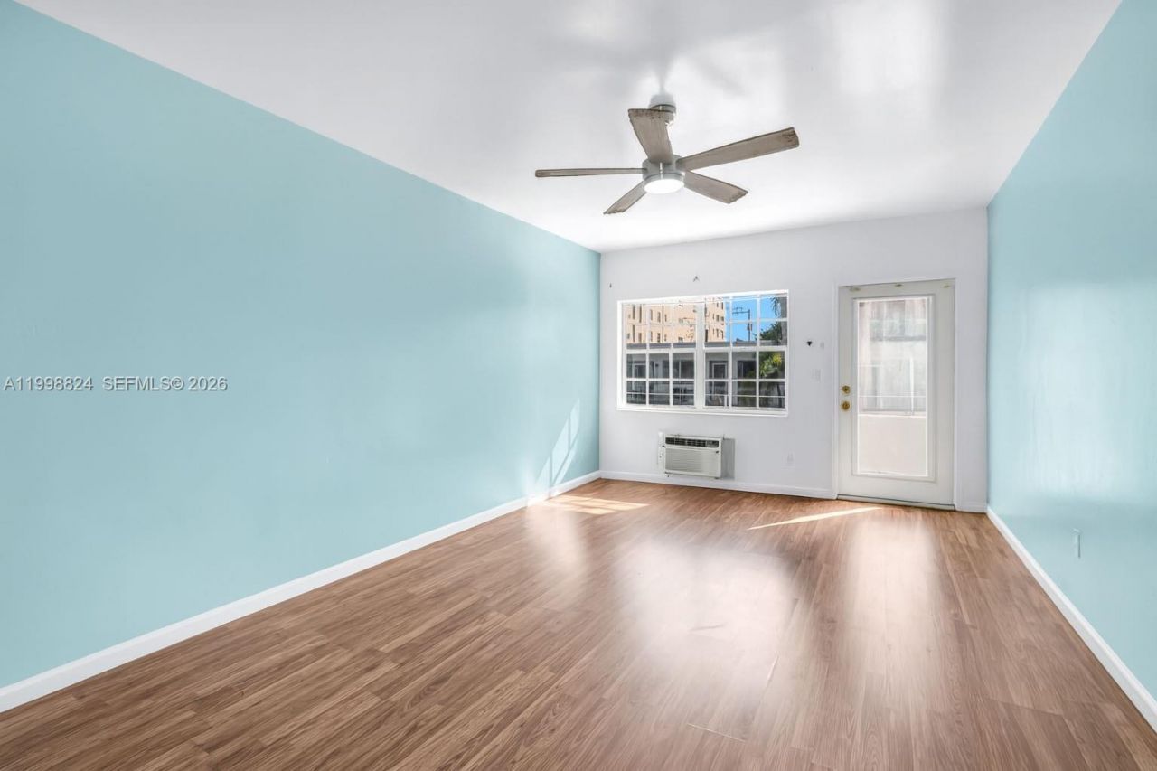 635 8th St, Unit 205, Miami Beach, FL 33139 Photo
