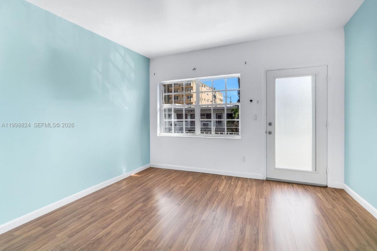 635 8th St, Unit 205, Miami Beach, FL 33139 Photo