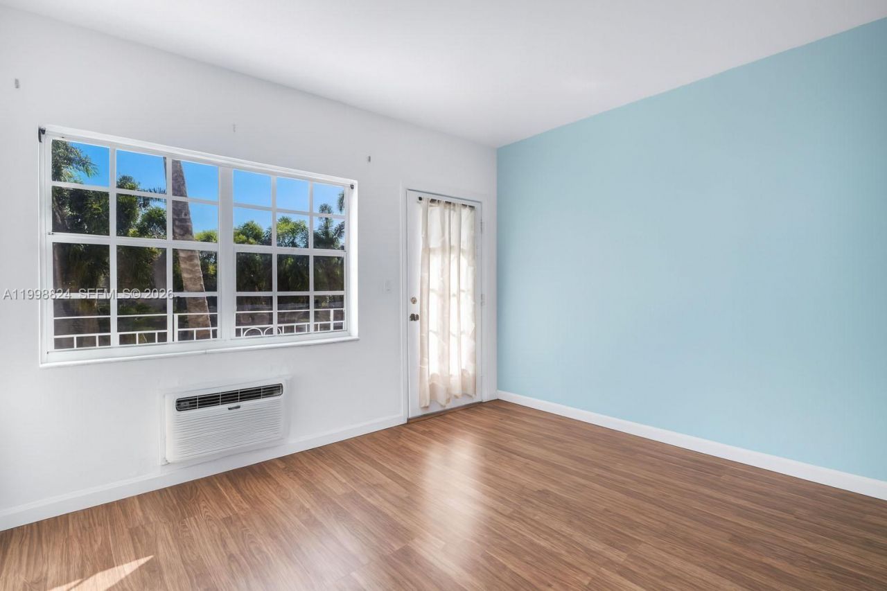 635 8th St, Unit 205, Miami Beach, FL 33139 Photo