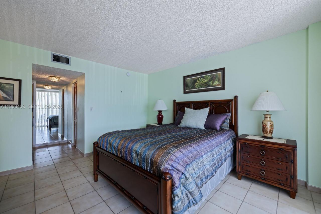 1800 NW 24th Ave , Unit 220, Miami, FL 33125 Photo