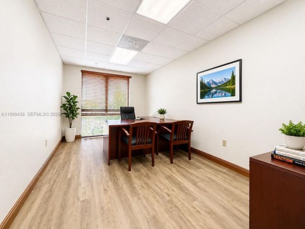 18501 Pines Blvd, Unit 349, Pembroke Pines, FL 33029