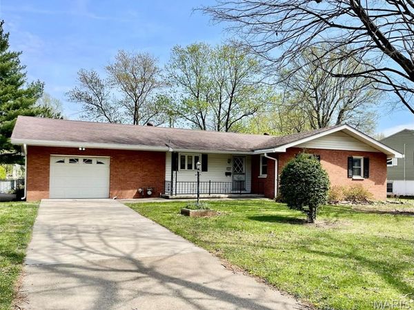 313 Sanders Street , Bethalto, IL 62010