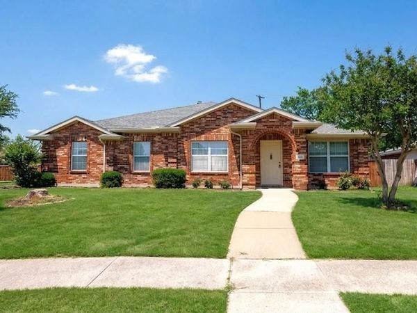 7218 Compass Point Drive, Rowlett, TX 75089