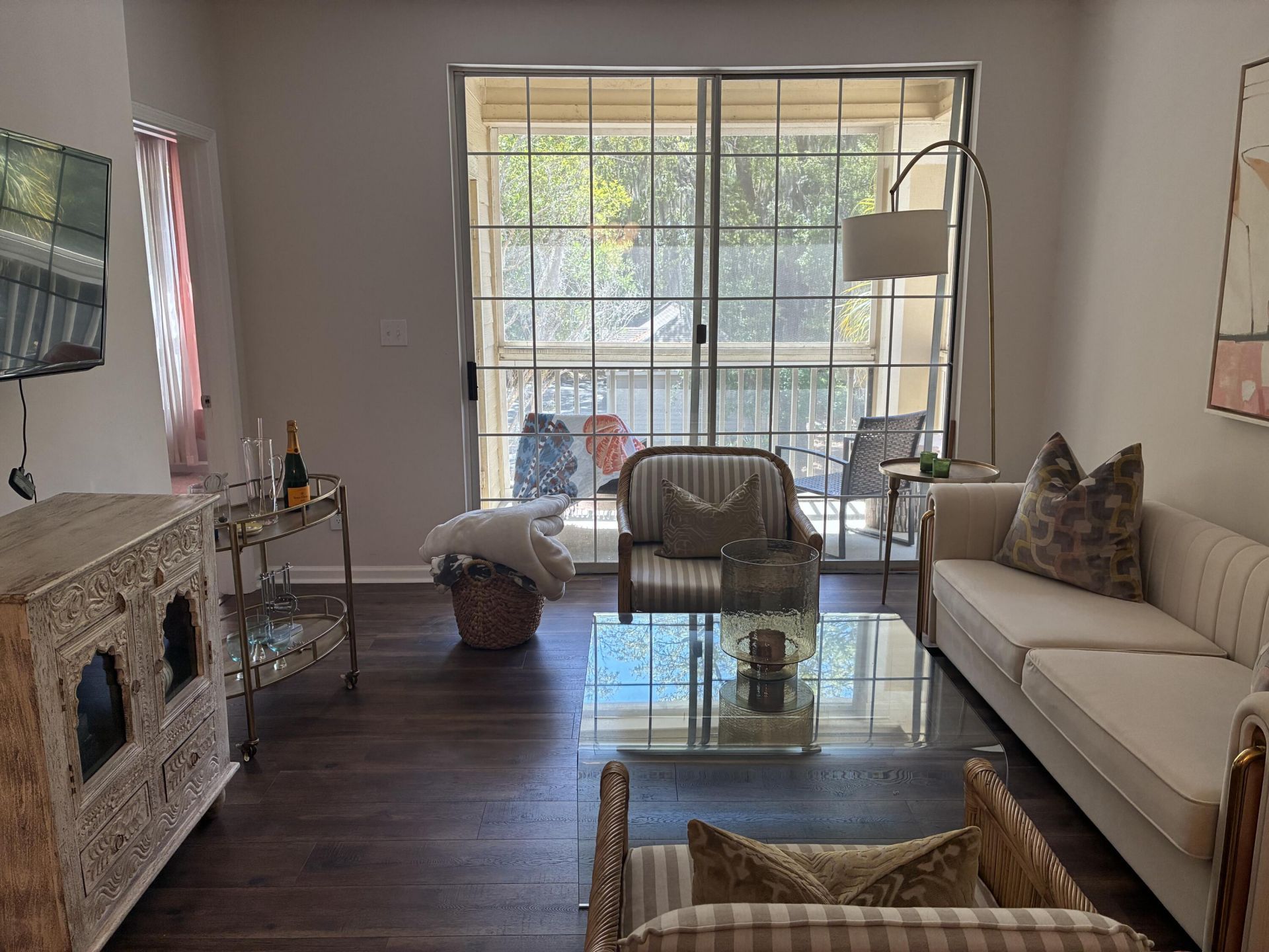 1600 Long Grove Drive Photo 11