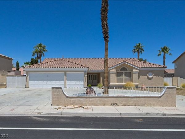968 E Robindale Road, Las Vegas, NV 89123