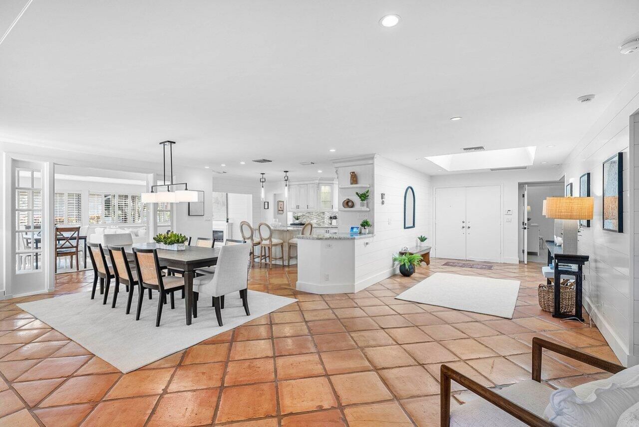 18 Bristol Lane, Boynton Beach, FL 33436 Photo