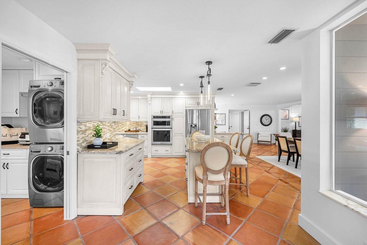 18 Bristol Lane, Boynton Beach, FL 33436 Photo