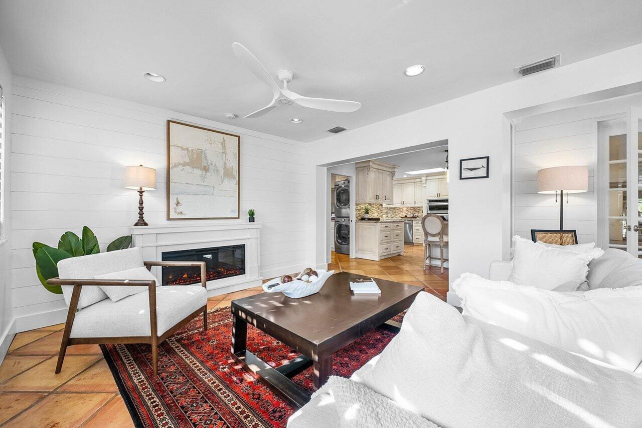 18 Bristol Lane, Boynton Beach, FL 33436 Photo