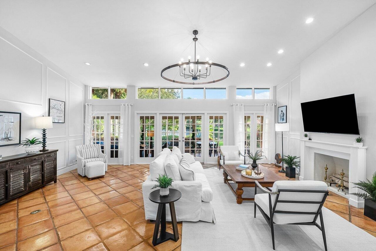 18 Bristol Lane, Boynton Beach, FL 33436 Photo