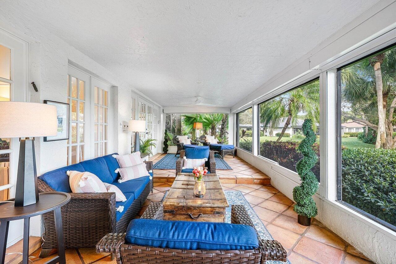 18 Bristol Lane, Boynton Beach, FL 33436 Photo