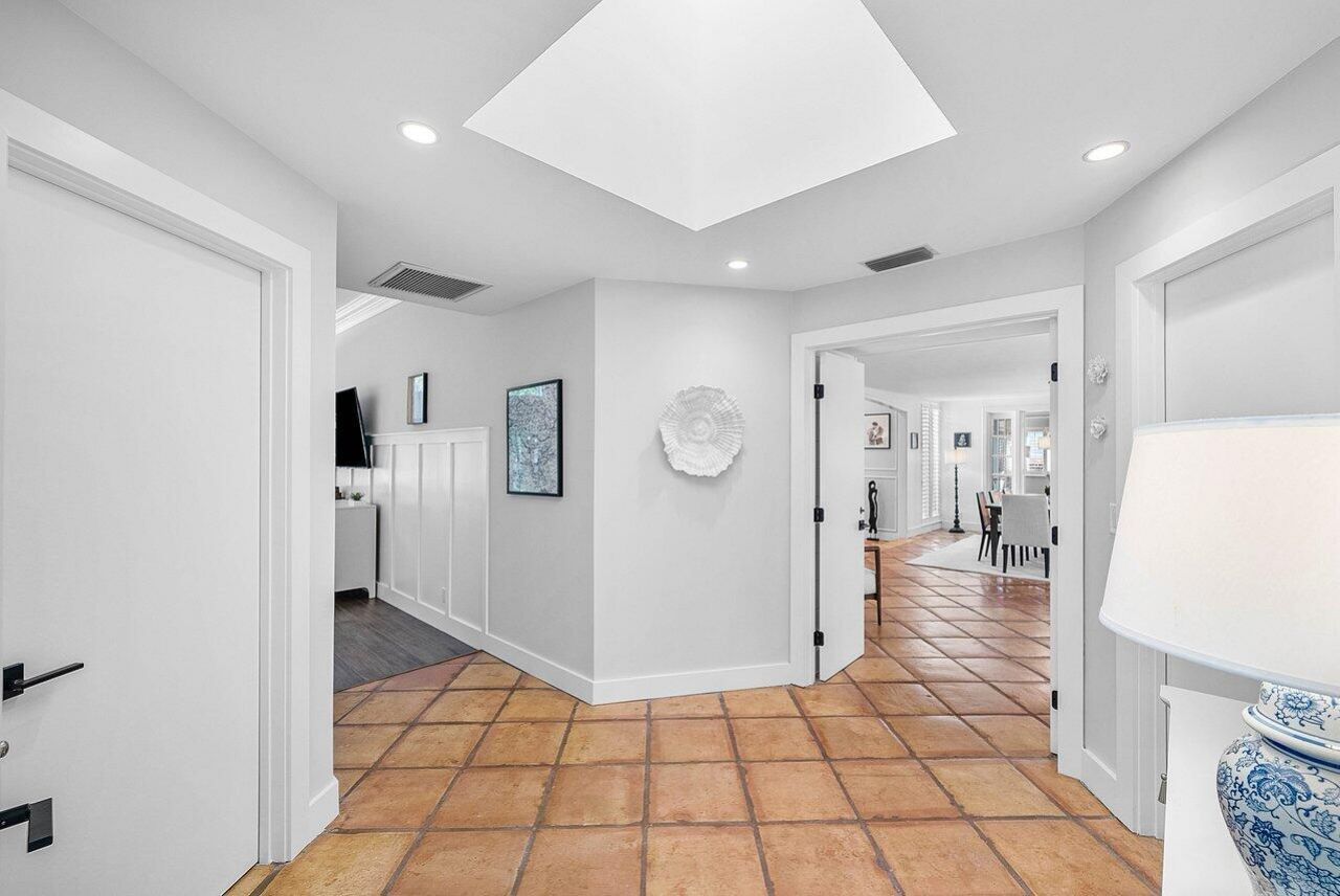 18 Bristol Lane, Boynton Beach, FL 33436 Photo