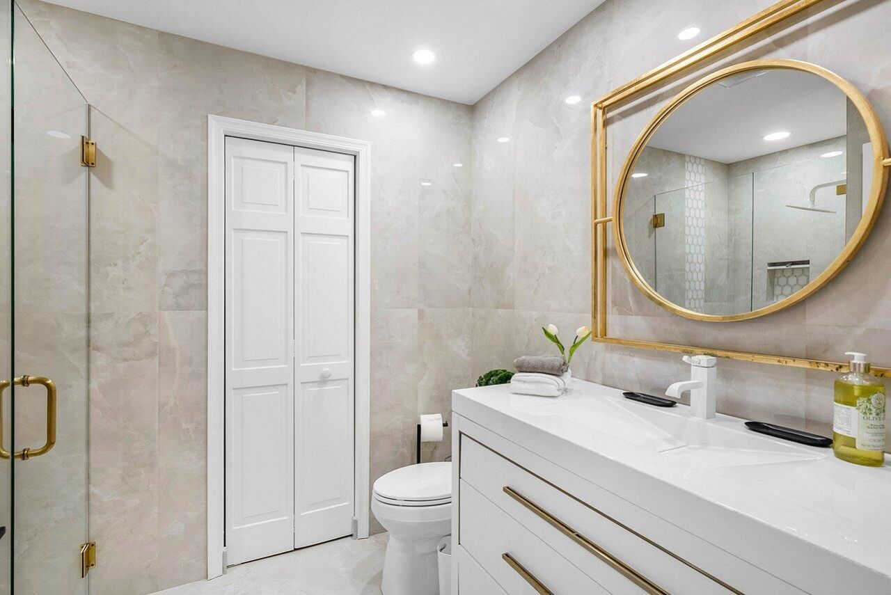 18 Bristol Lane, Boynton Beach, FL 33436 Photo