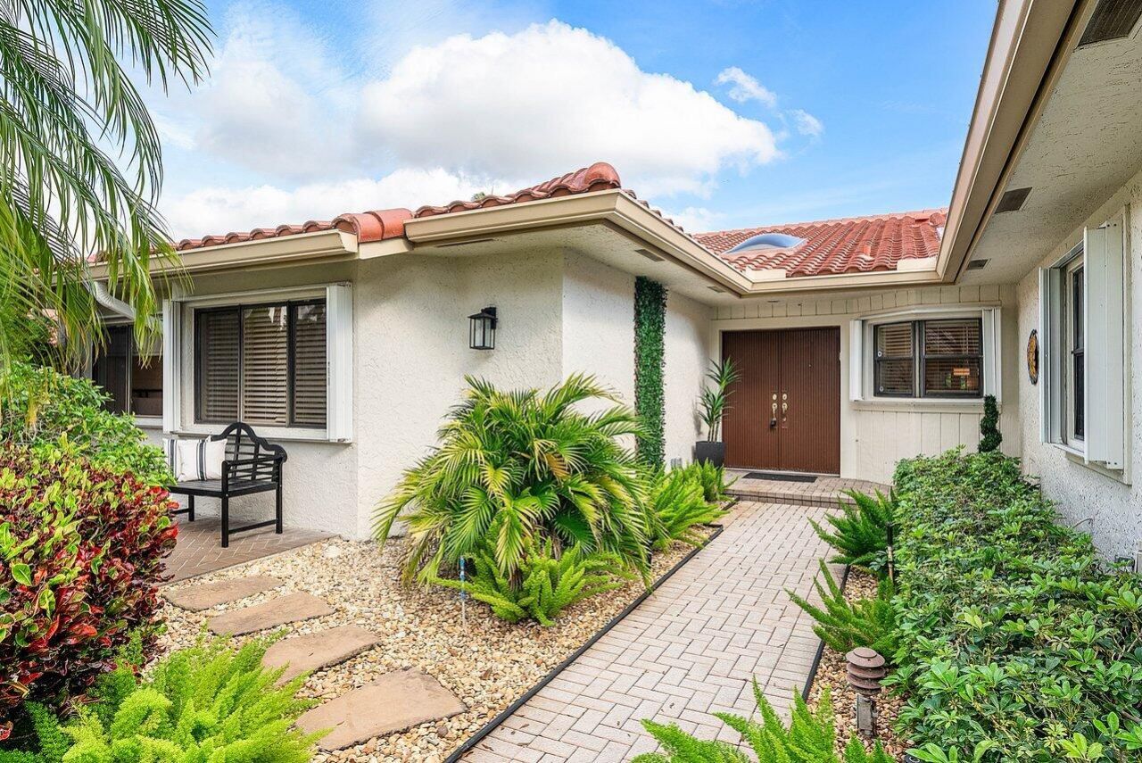 18 Bristol Lane, Boynton Beach, FL 33436 Photo