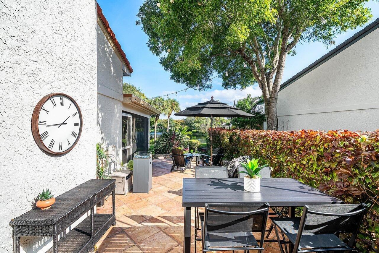 18 Bristol Lane, Boynton Beach, FL 33436 Photo