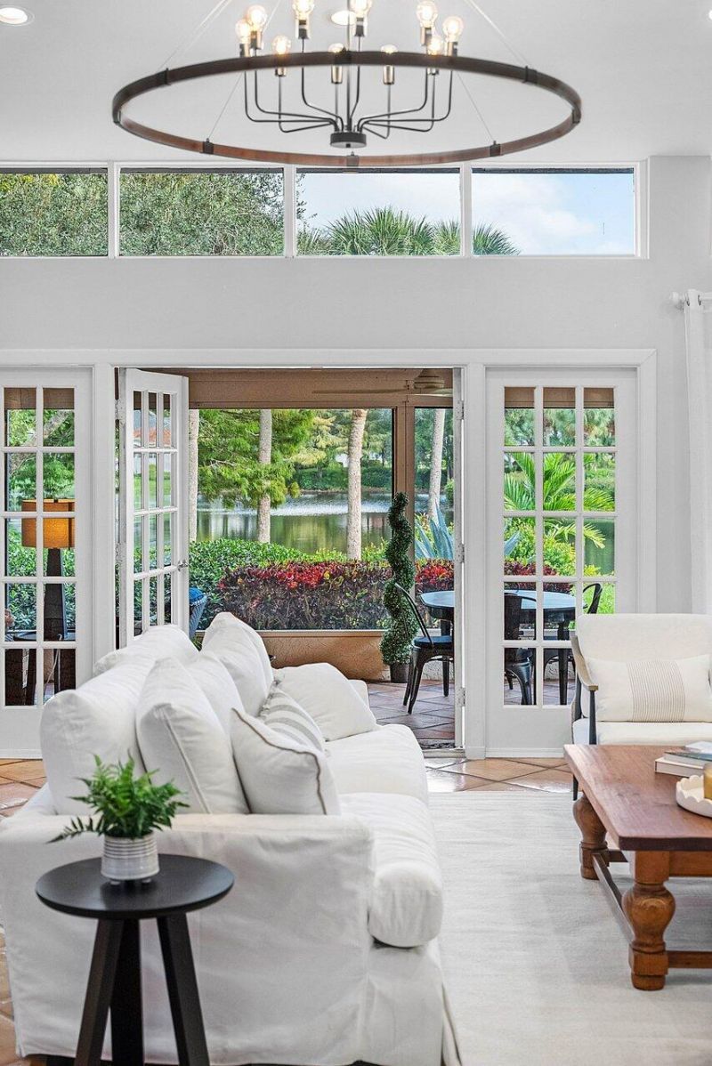 18 Bristol Lane, Boynton Beach, FL 33436 Photo